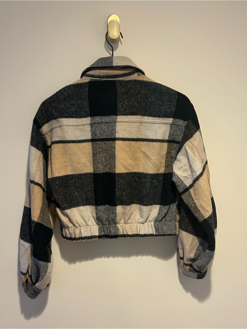 Ashley By 26 International Plaid Cropped Shacket - Black, Tan & Cream - Picture 3 of 8